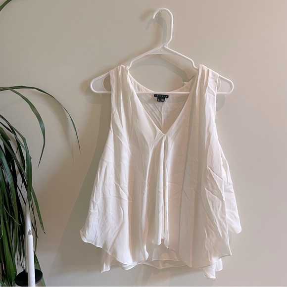 Theory Tops - Theory White/Cream V-Neck Tank Top